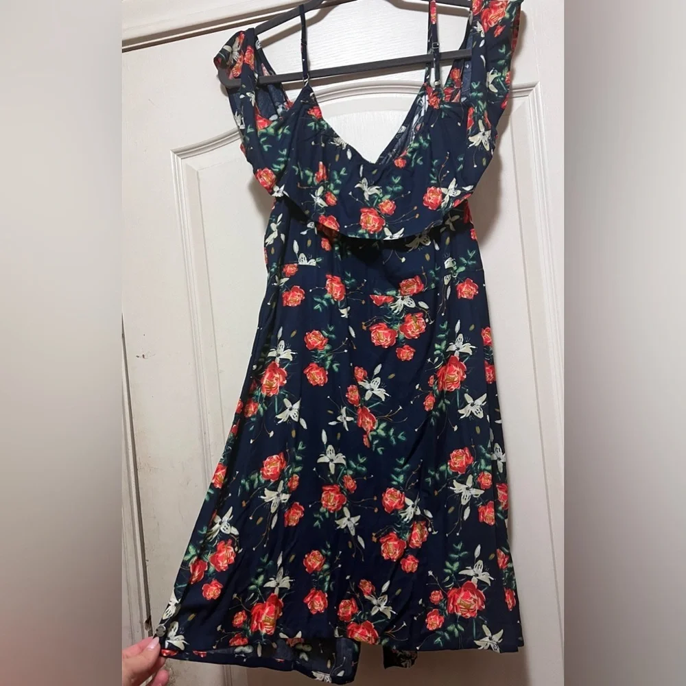 ROXY
Juniors' Hot Spring Streets Cold-Shoulder Dress, size XL. - Picture 6 of 8